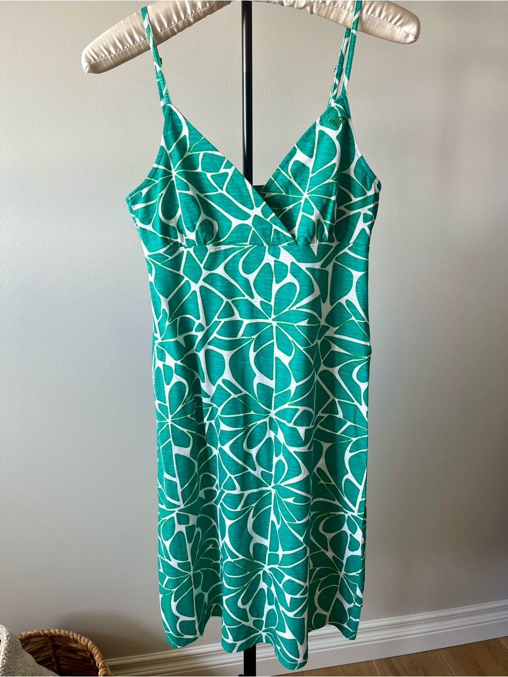 Roxy 💚 Tropical Green and White Leaf Cotton Sundress